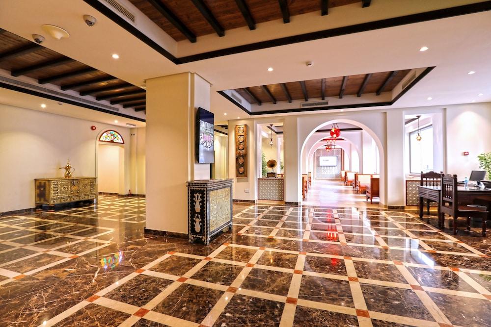 Delmon International Hotel Манама Екстер'єр фото