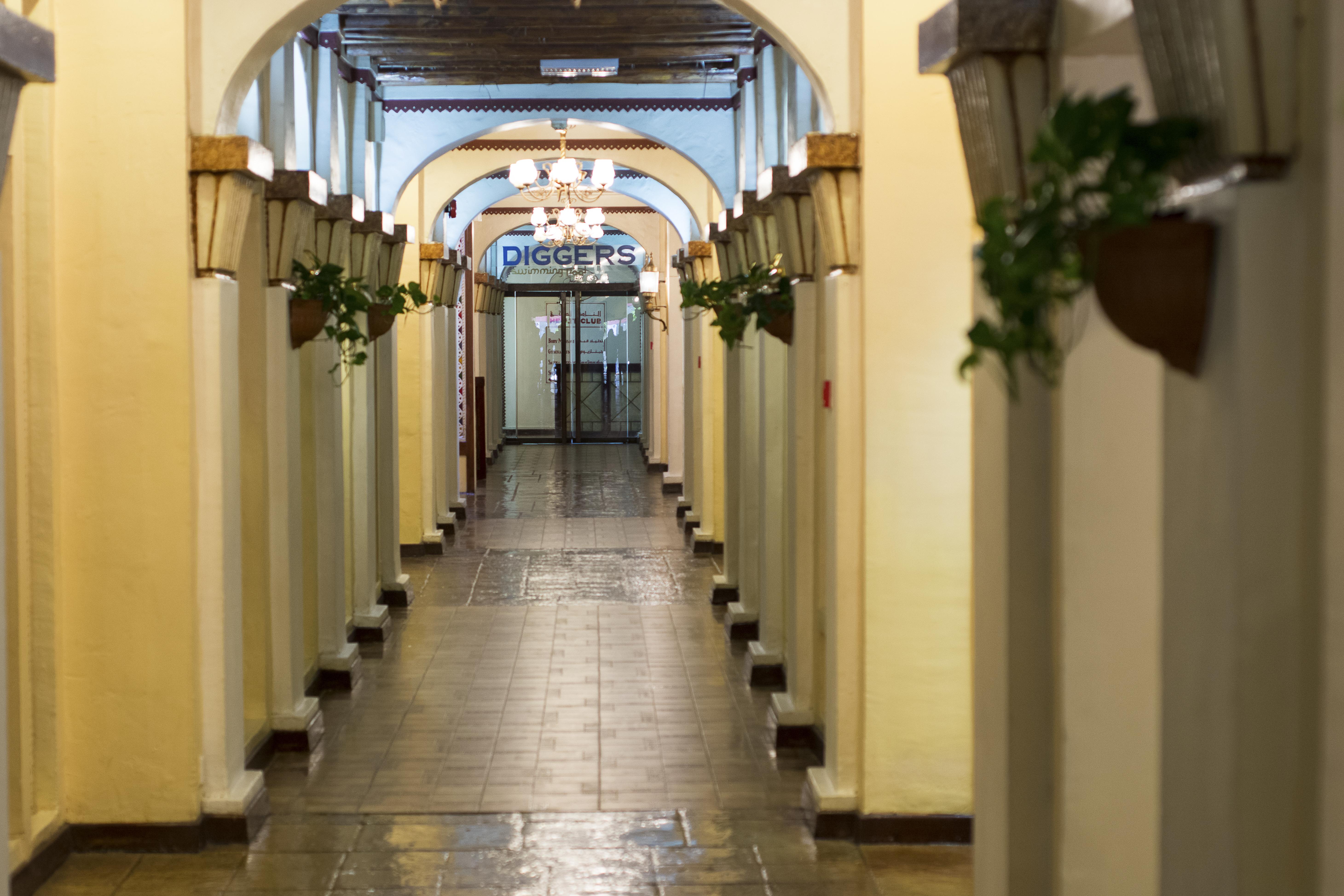 Delmon International Hotel Манама Екстер'єр фото