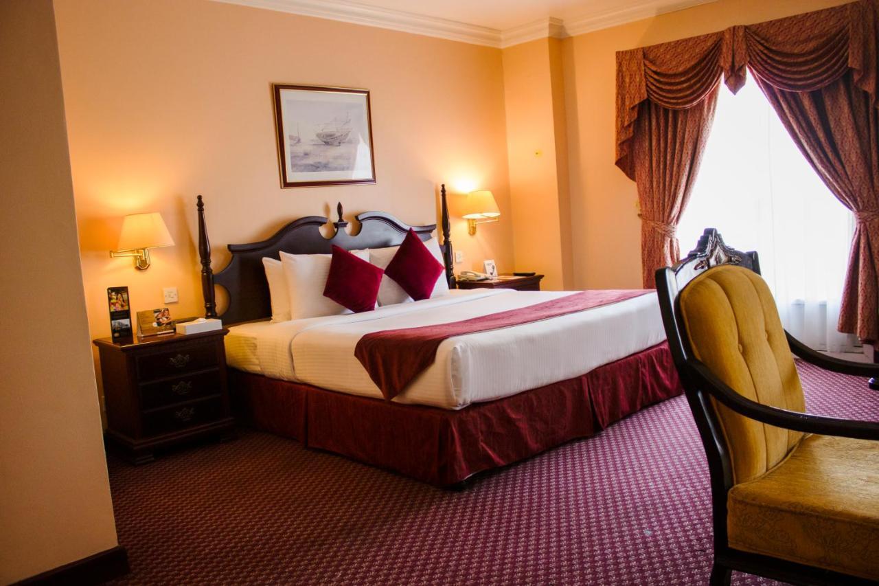 Delmon International Hotel Манама Екстер'єр фото