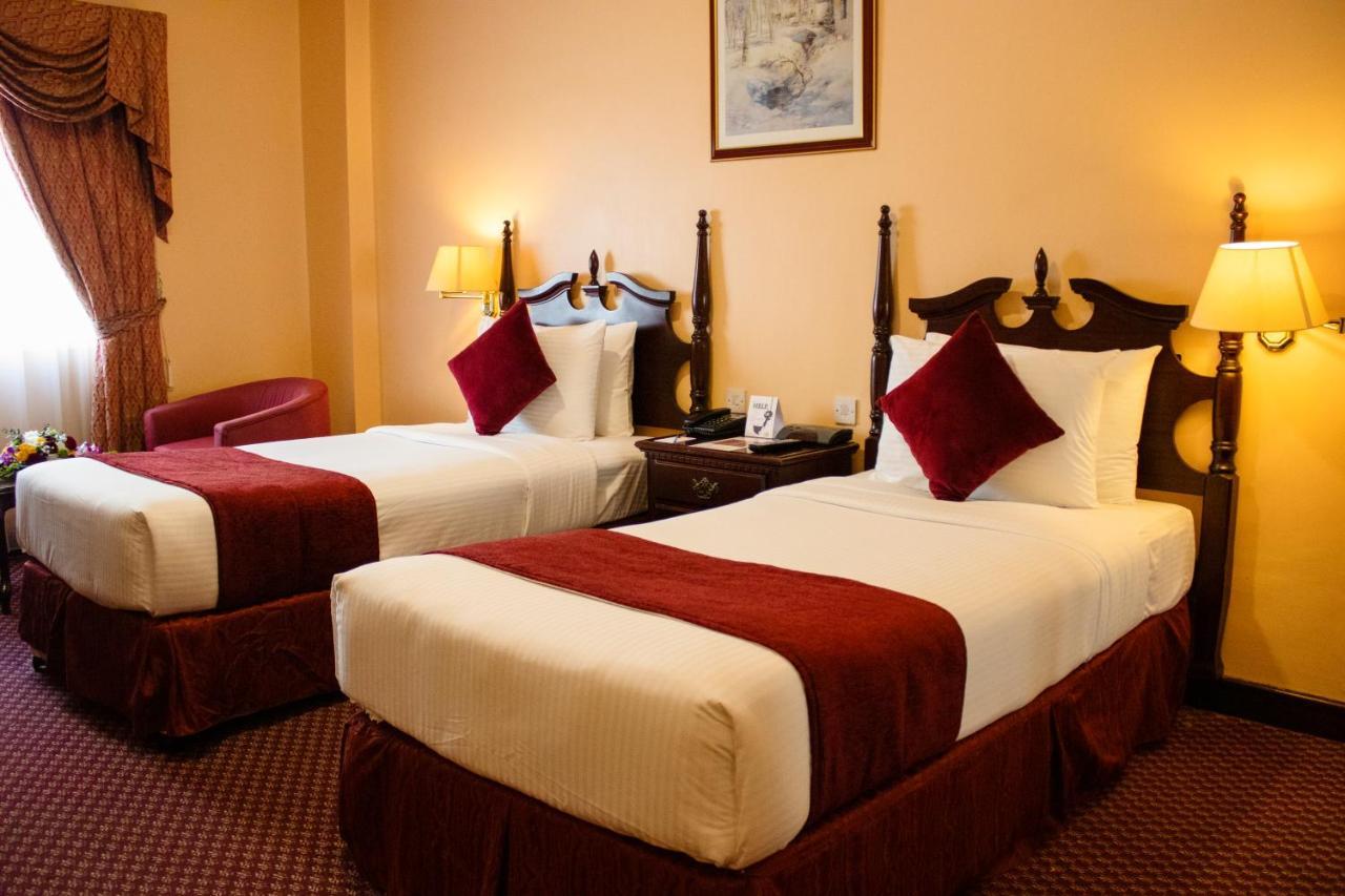 Delmon International Hotel Манама Екстер'єр фото