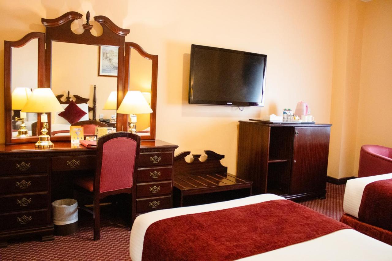 Delmon International Hotel Манама Екстер'єр фото