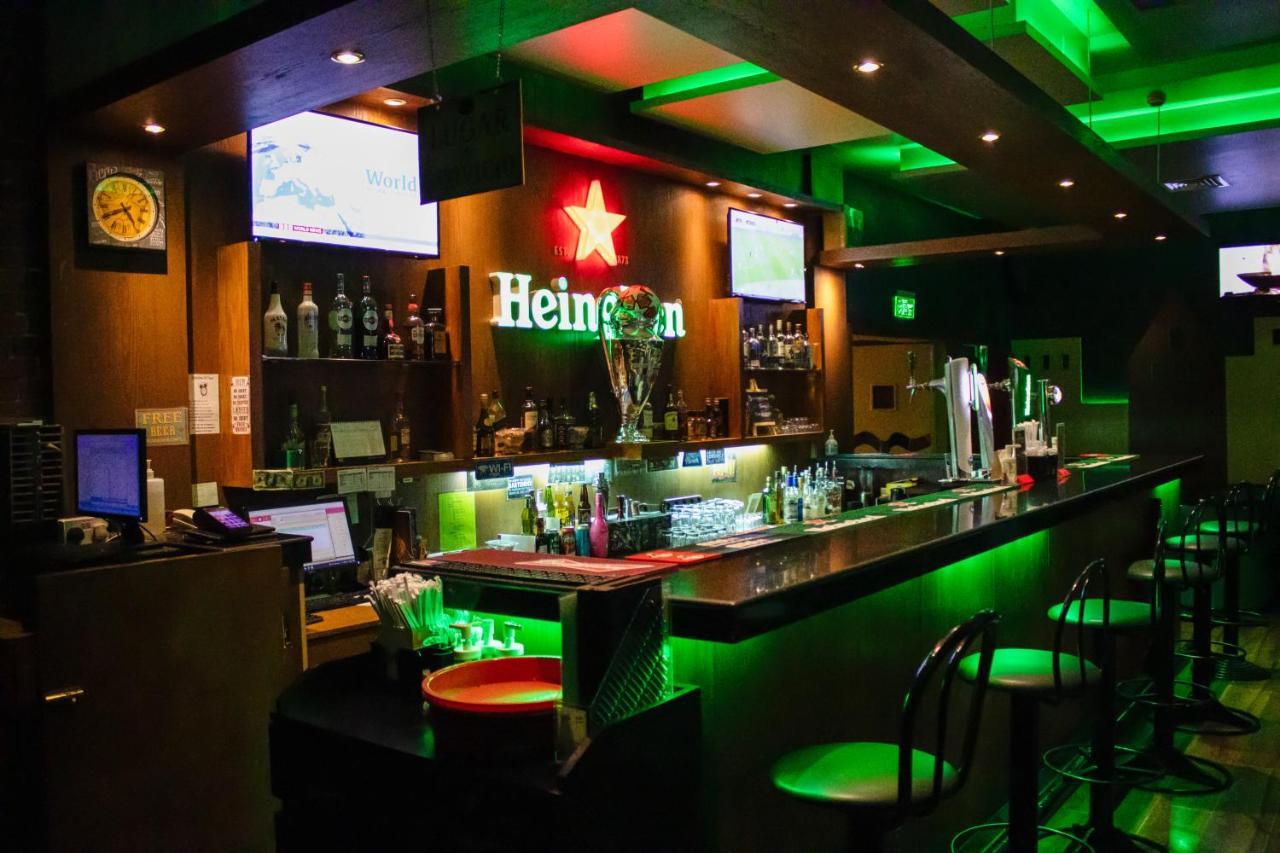 Delmon International Hotel Манама Екстер'єр фото