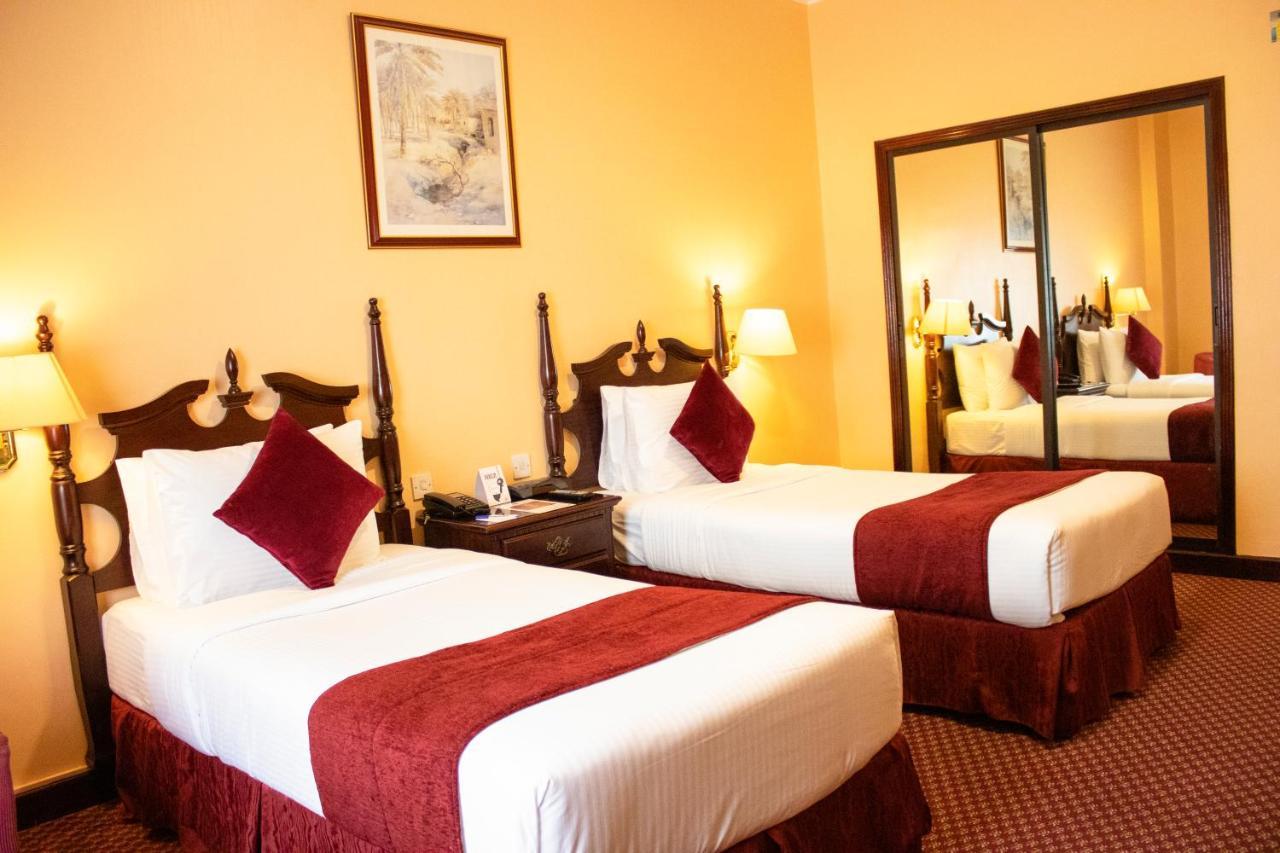 Delmon International Hotel Манама Екстер'єр фото