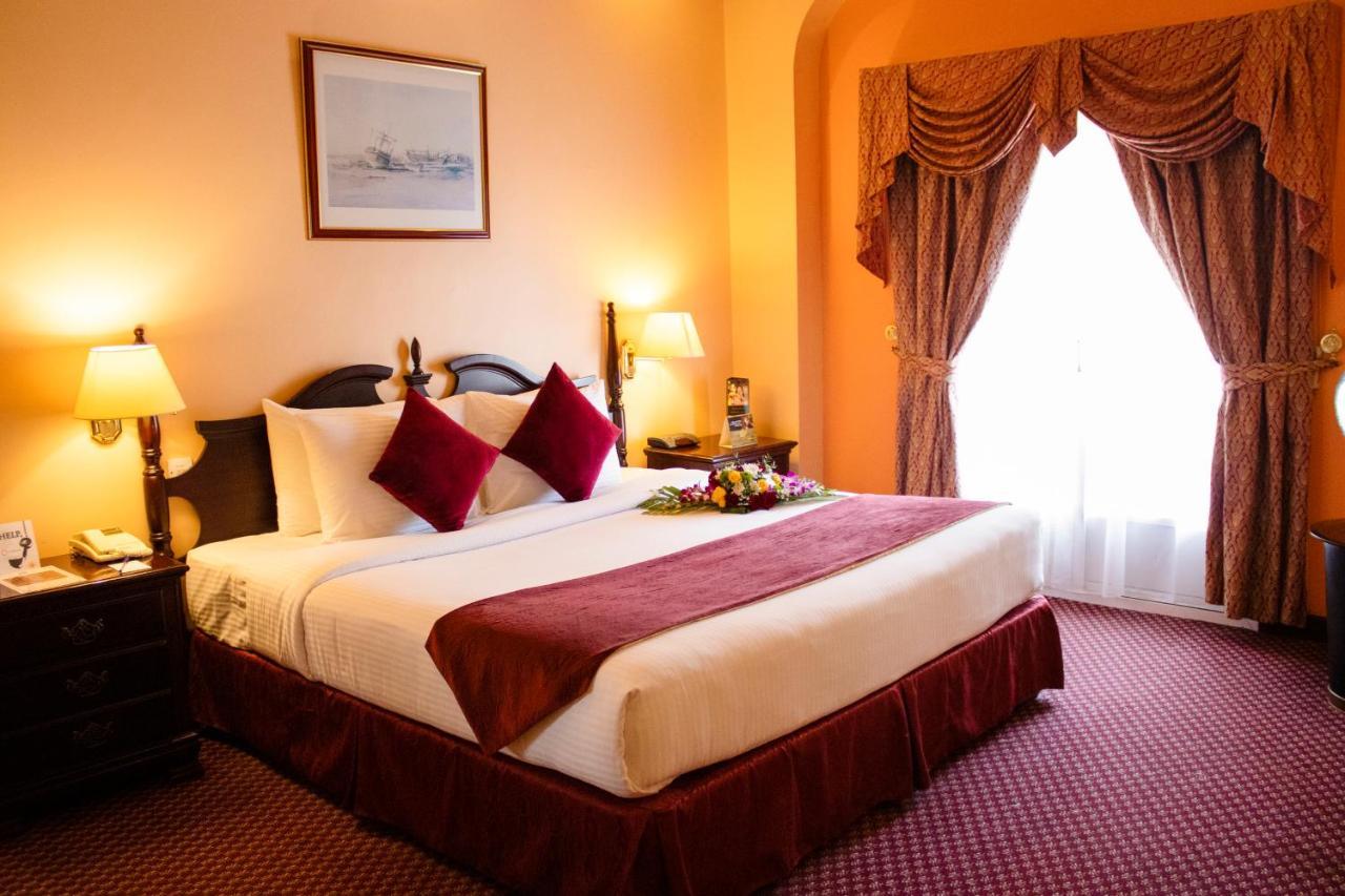 Delmon International Hotel Манама Екстер'єр фото