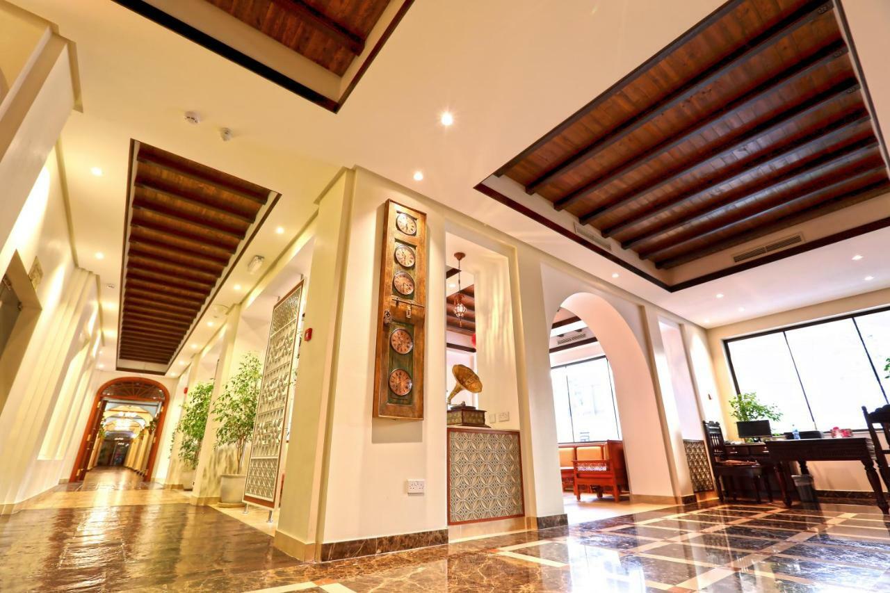 Delmon International Hotel Манама Екстер'єр фото
