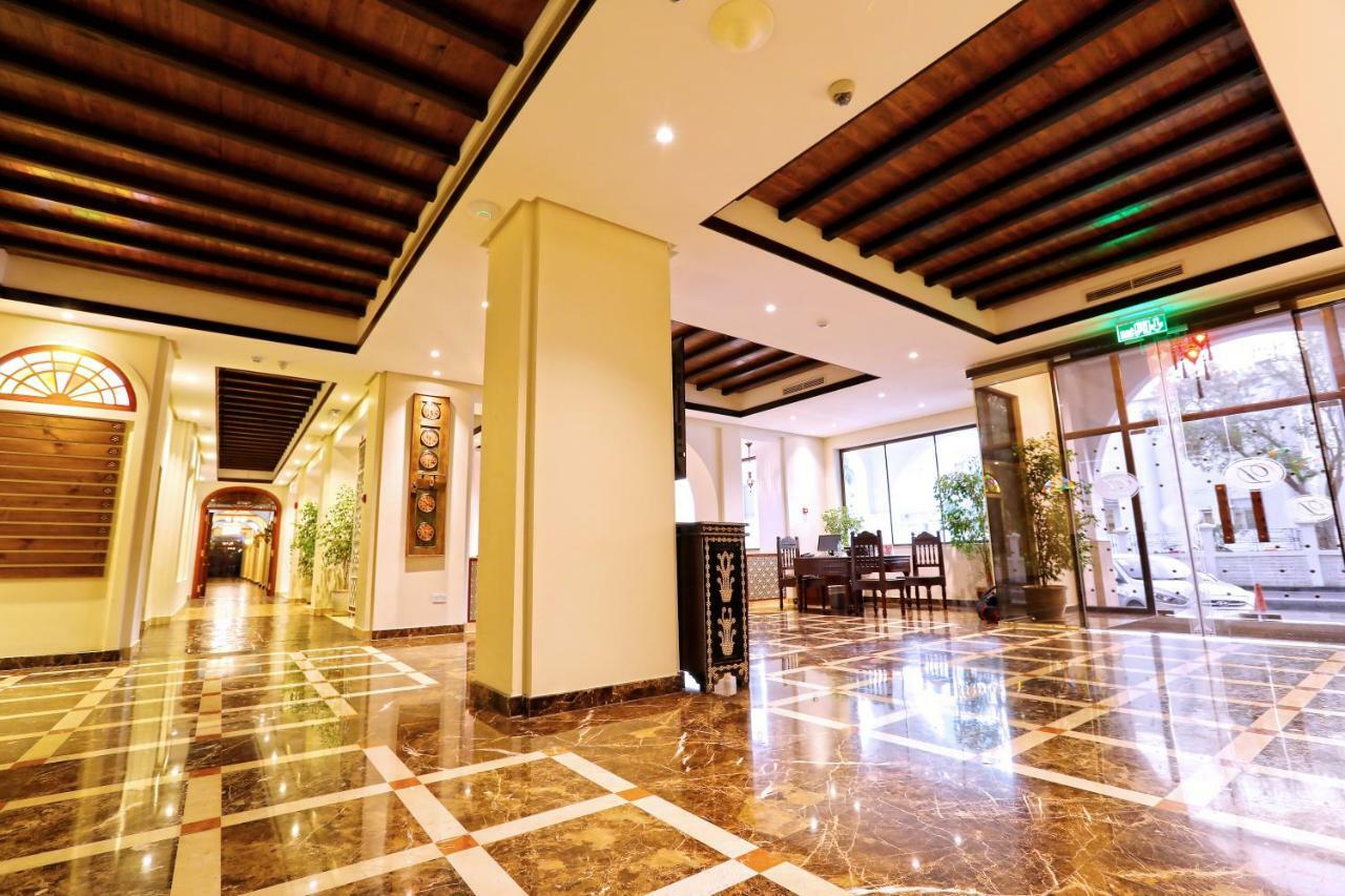 Delmon International Hotel Манама Екстер'єр фото