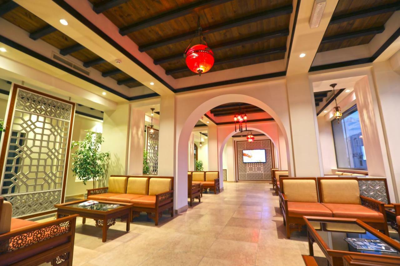 Delmon International Hotel Манама Екстер'єр фото